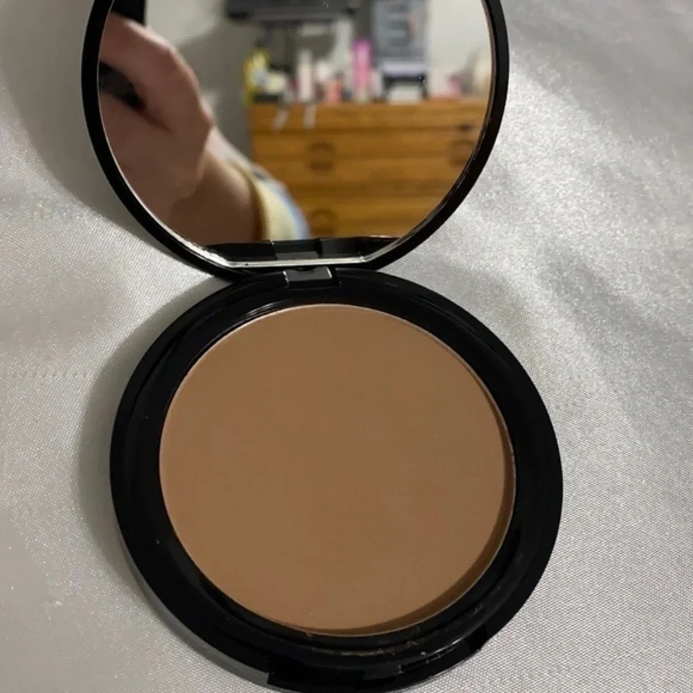 Aesthetics sunset bronzer